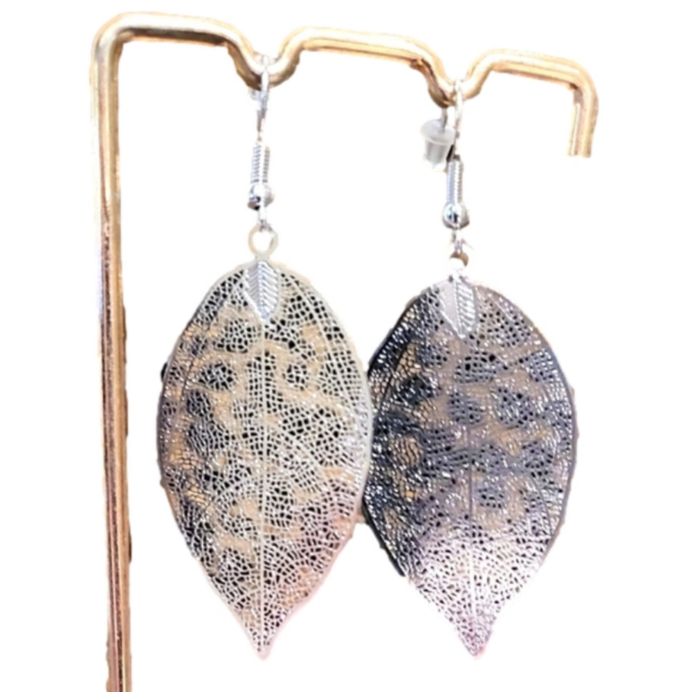 Laser Cut Stainless Steel Gold Leaf 🍃 Earrings Lightweight Fish Hook Wire NWT